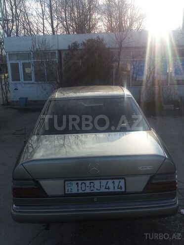 Mercedes E 200 1989, 515,000 km - 2.0 l - Bakı