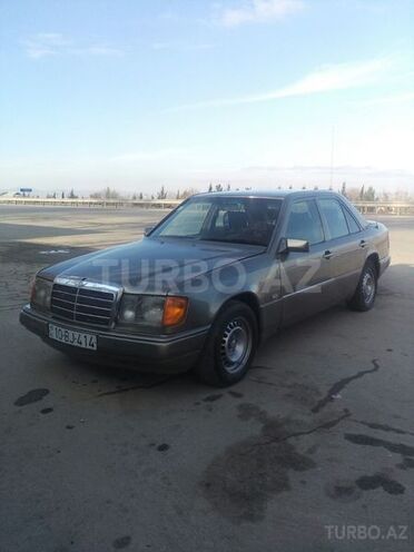 Mercedes E 200 1989, 515,000 km - 2.0 l - Bakı
