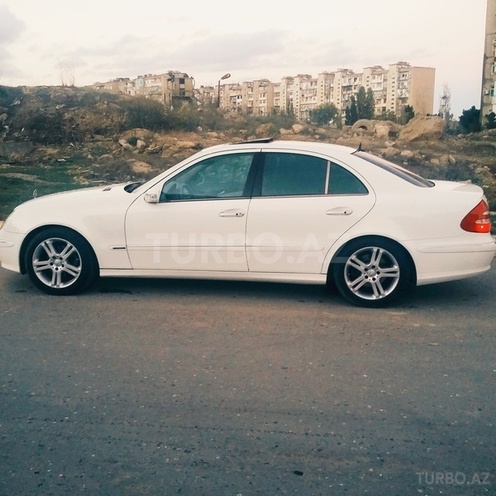 Mercedes E 240 2003, 220,000 km - 2.6 л - Bakı