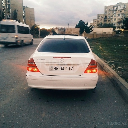 Mercedes E 240 2003, 220,000 km - 2.6 л - Bakı