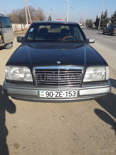 Mercedes E 250 1994, 485,273 km - 2.5 l - Sabirabad