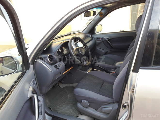 Toyota RAV4 2001, 300,000 km - 2.0 l - Bakı