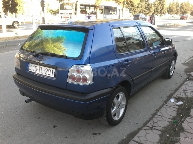 Volkswagen Golf 1994, 182,000 km - 1.8 l - Sumqayıt