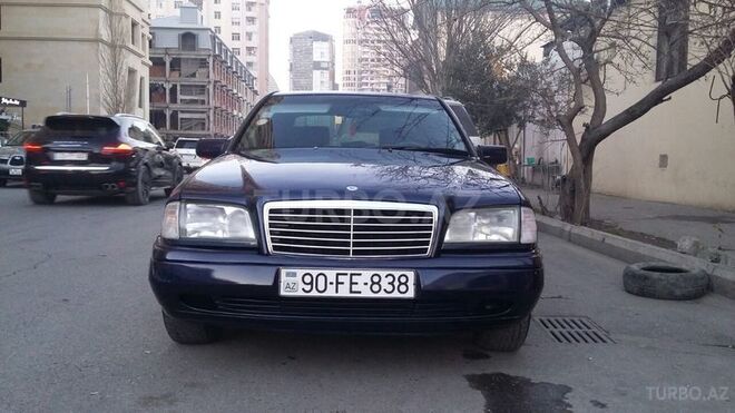 Mercedes A 180 1995, 299,000 km - 1.8 l - Bakı