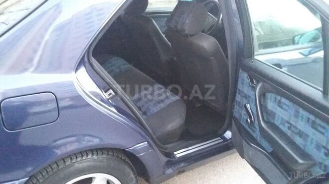 Mercedes A 180 1995, 299,000 km - 1.8 l - Bakı