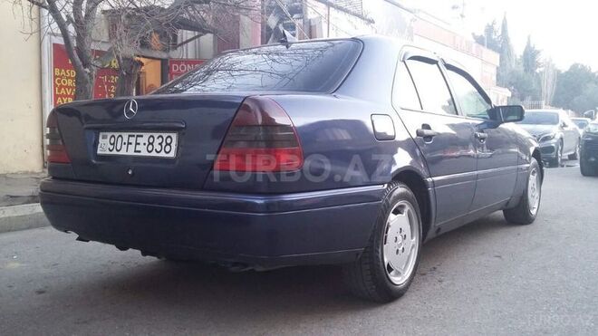 Mercedes A 180 1995, 299,000 km - 1.8 l - Bakı