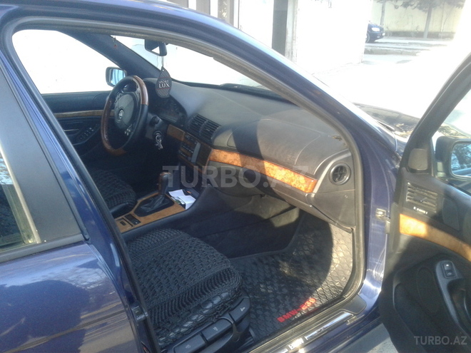 BMW 523 1997, 200,000 km - 2.5 l - Mingəçevir