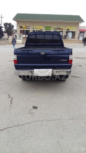 Mitsubishi L200 2005, 282,000 km - 2.5 l - Bakı