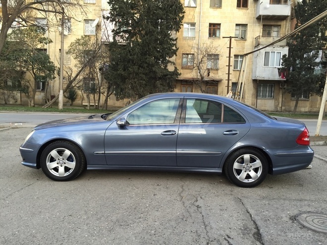 Mercedes E 320 2003, 150,000 km - 3.2 л - Bakı