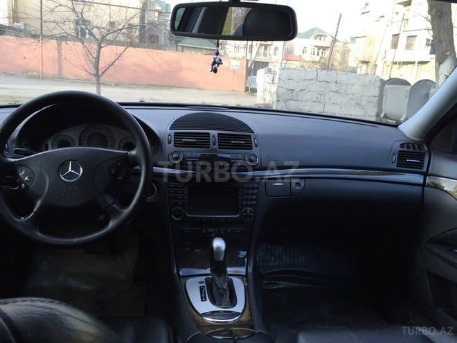 Mercedes E 320 2003, 150,000 km - 3.2 л - Bakı