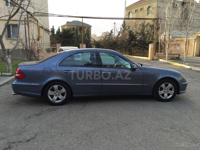 Mercedes E 320 2003, 150,000 km - 3.2 л - Bakı
