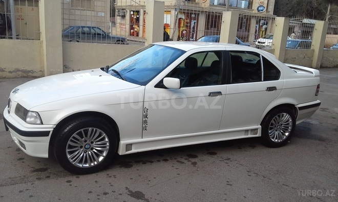 BMW 318 1992, 332,000 km - 1.8 l - Bakı