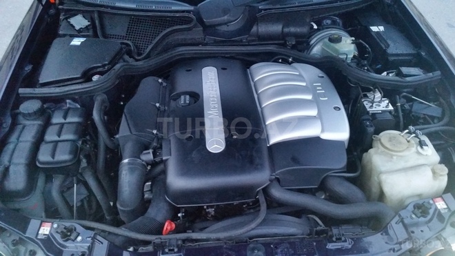 Mercedes E 270 1999, 211,000 km - 2.7 l - Bakı