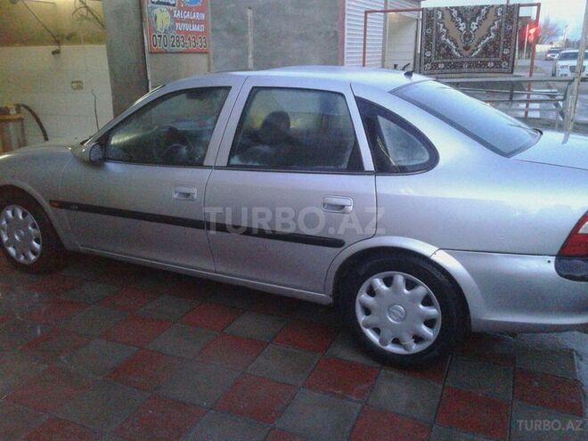 Opel Vectra 1997, 240 km - 2.0 л - Sumqayıt