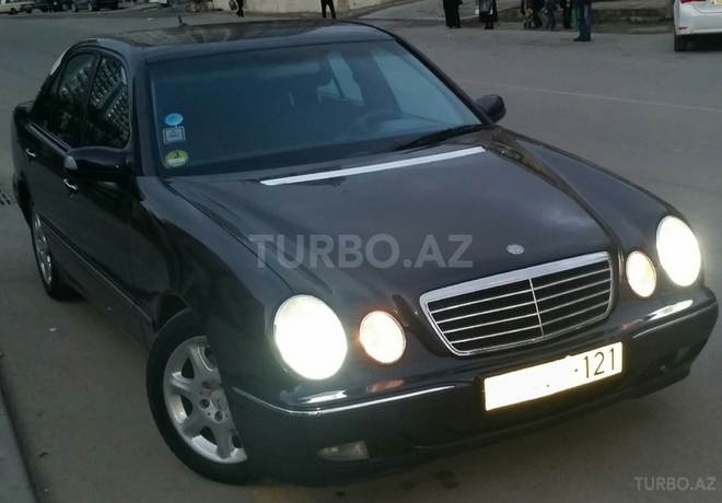 Mercedes E 270 1999, 211,000 km - 2.7 l - Bakı