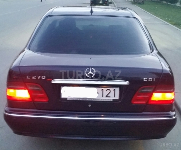 Mercedes E 270 1999, 211,000 km - 2.7 l - Bakı