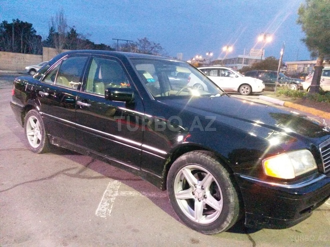 Mercedes C 230 1999, 185,000 km - 2.3 l - Bakı