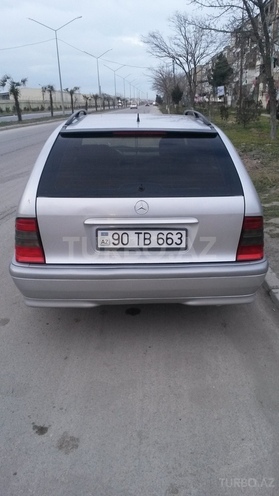 Mercedes C 220 1998, 415,000 km - 2.2 l - Sumqayıt