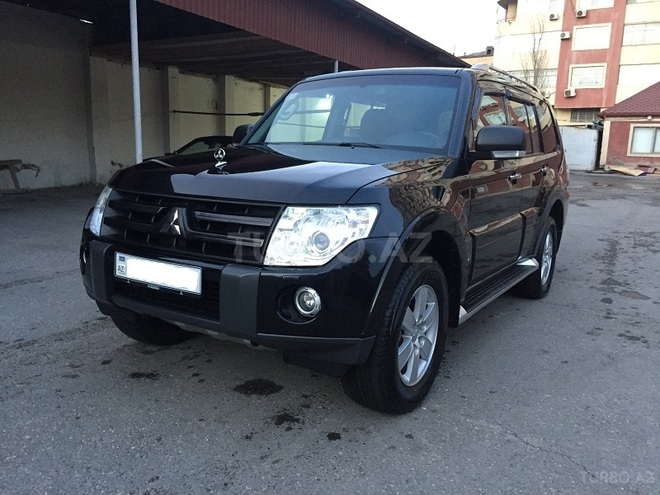 Mitsubishi Pajero 2008, 108,000 km - 3.0 l - Bakı