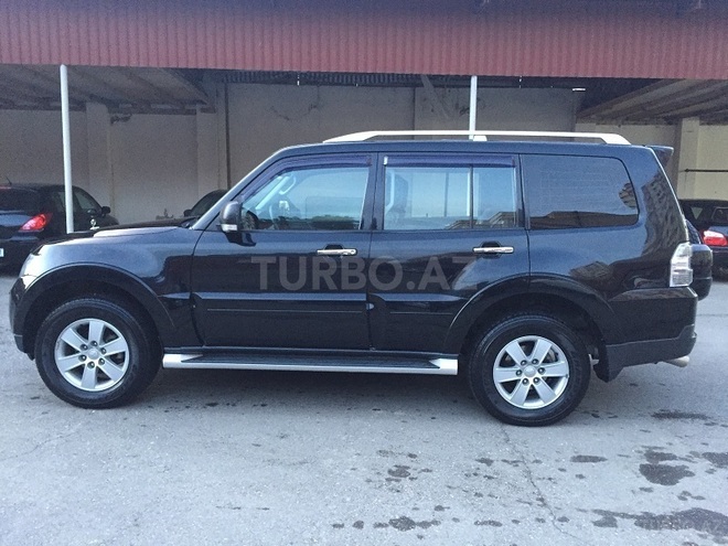 Mitsubishi Pajero 2008, 108,000 km - 3.0 l - Bakı
