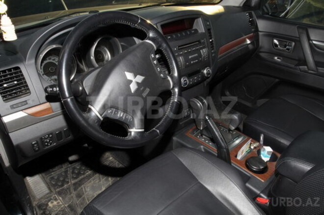 Mitsubishi Pajero 2008, 108,000 km - 3.0 l - Bakı