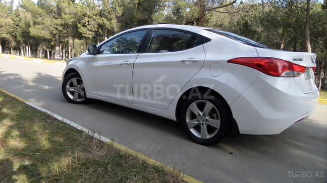 Hyundai Elantra 2012, 65,320 km - 0.3 l - Sumqayıt