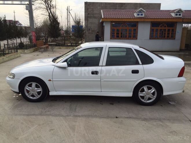 Opel Vectra 1999, 276,000 km - 1.8 l - Bakı