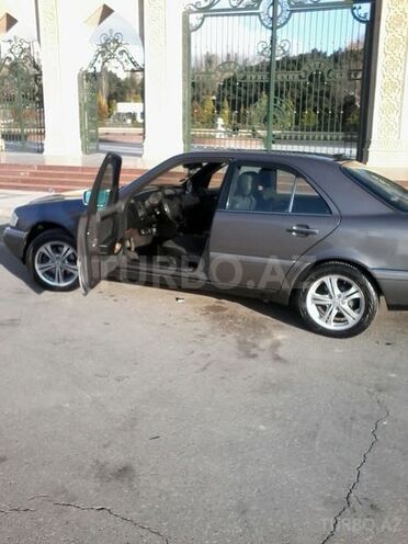 Mercedes C 180 1995, 315,000 km - 1.8 л - Bakı