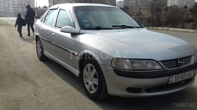 Opel Vectra 1997, 250,000 km - 1.8 л - Bakı
