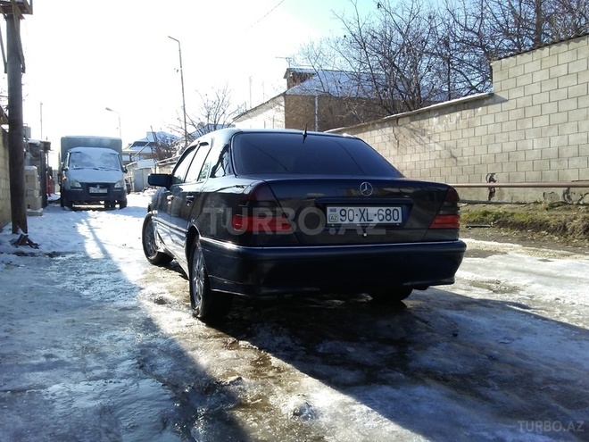 Mercedes C 180 1998, 225,870 km - 1.8 l - Qusar