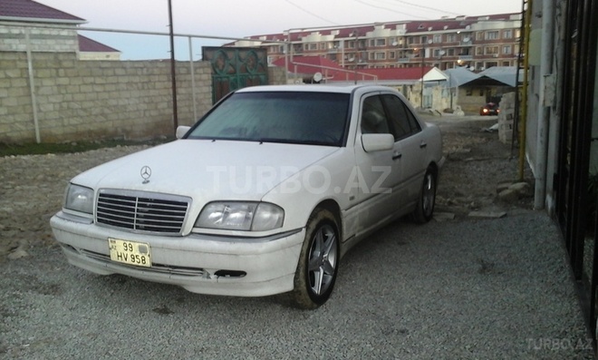 Mercedes C 230 1998, 300,000 km - 0.3 l - Bakı