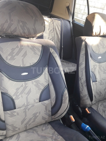 Volkswagen Golf 1993, 274,580 km - 1.4 l - Sabirabad