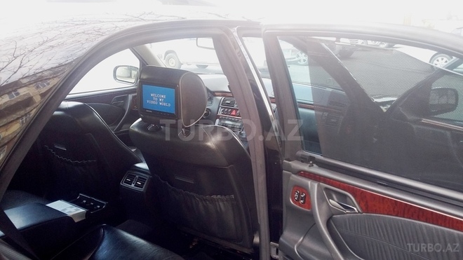 Mercedes E 280 2001, 242,000 km - 2.8 л - Bakı