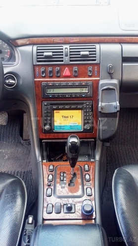 Mercedes E 280 2001, 242,000 km - 2.8 л - Bakı