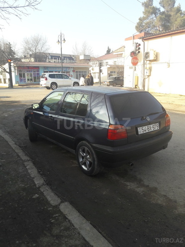 Volkswagen Golf 1993, 274,580 km - 1.4 l - Sabirabad