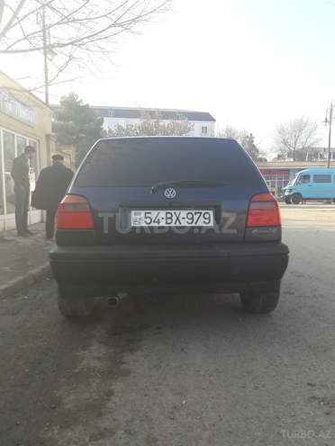 Volkswagen Golf 1993, 274,580 km - 1.4 l - Sabirabad