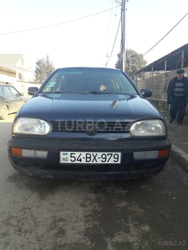 Volkswagen Golf 1993, 274,580 km - 1.4 l - Sabirabad
