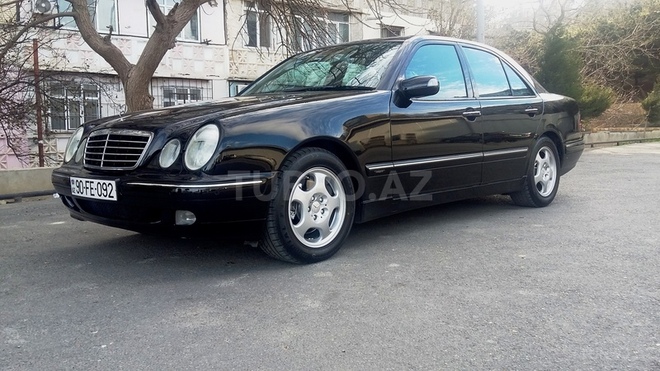 Mercedes E 280 2001, 242,000 km - 2.8 л - Bakı