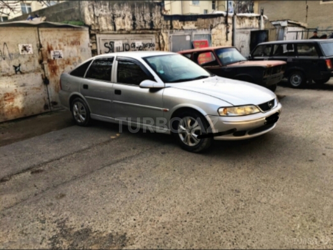 Opel Vectra 1999, 265,000 km - 1.6 l - Bakı