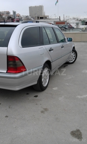 Mercedes C 220 2000, 3,400,000 km - 2.2 l - Bakı
