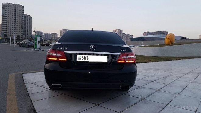 Mercedes E 350 2009, 162,000 km - 3.5 l - Bakı