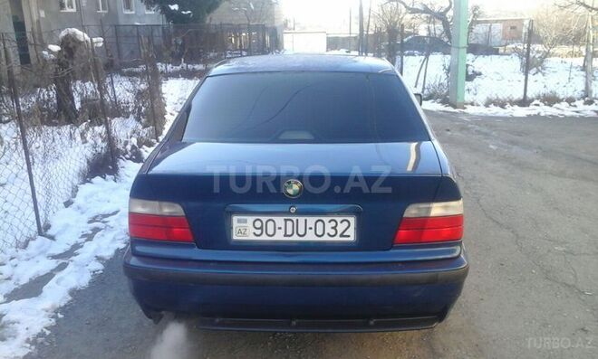 BMW 320 1998, 150,000 km - 2.0 л - Zaqatala