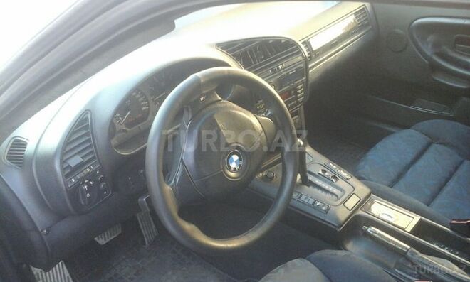 BMW 320 1998, 150,000 km - 2.0 л - Zaqatala