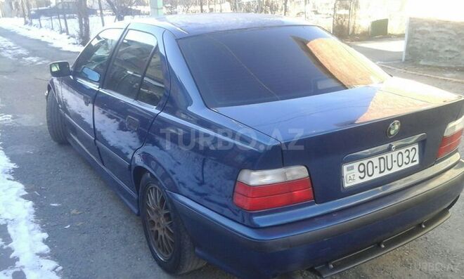 BMW 320 1998, 150,000 km - 2.0 л - Zaqatala