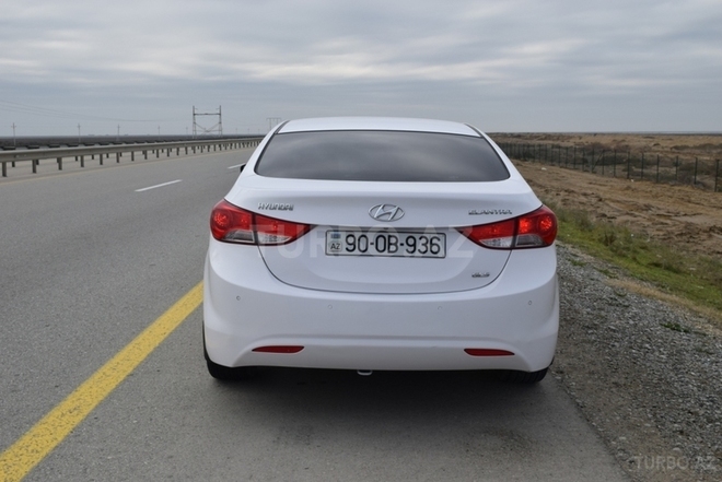 Hyundai Elantra 2014, 40,000 km - 1.6 l - Bakı