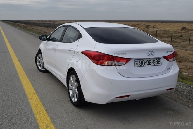 Hyundai Elantra 2014, 40,000 km - 1.6 l - Bakı