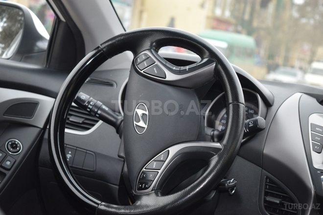 Hyundai Elantra 2014, 40,000 km - 1.6 l - Bakı