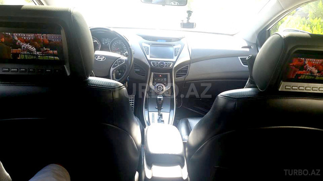 Hyundai Elantra 2014, 40,000 km - 1.6 l - Bakı