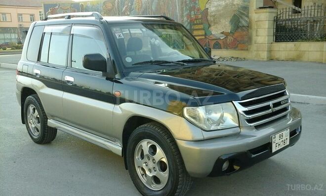 Mitsubishi Pajero io 2002, 155,400 km - 2.0 l - Bakı