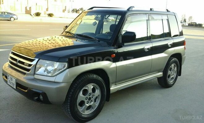 Mitsubishi Pajero io 2002, 155,400 km - 2.0 l - Bakı